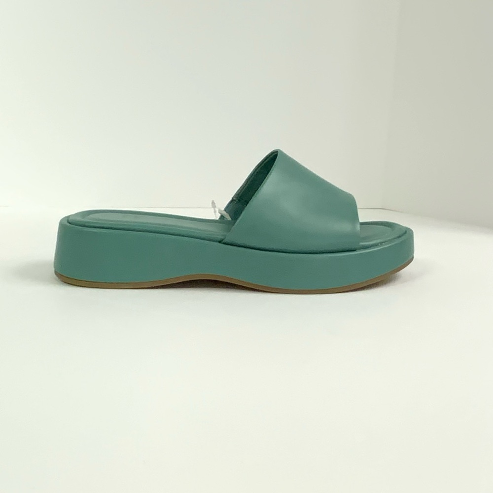 A New Day Women Platform Wedge Sandals Size 7.5 Slip On Green Slide